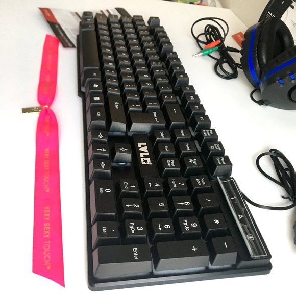 LVLUP LU745 PRO Computer Gaming Kit Headphones, Mouse, Keyboard Bundle Set - Picture 11 of 16